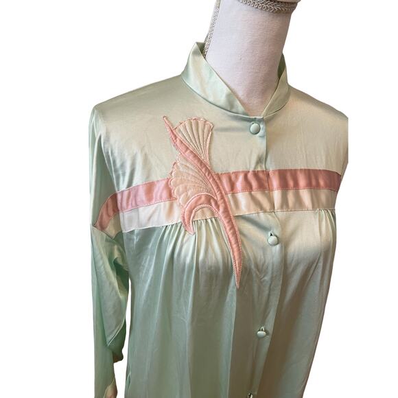 Vintage 70s Vanity Fair Mint Green Silky Satin Dressing Robe - Picture 3 of 6